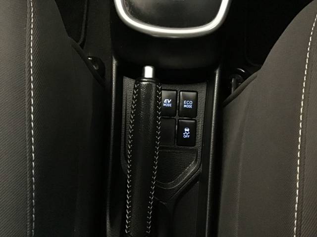 2015 Toyota Yaris 1.5 Hybrid Icon 5dr CVT